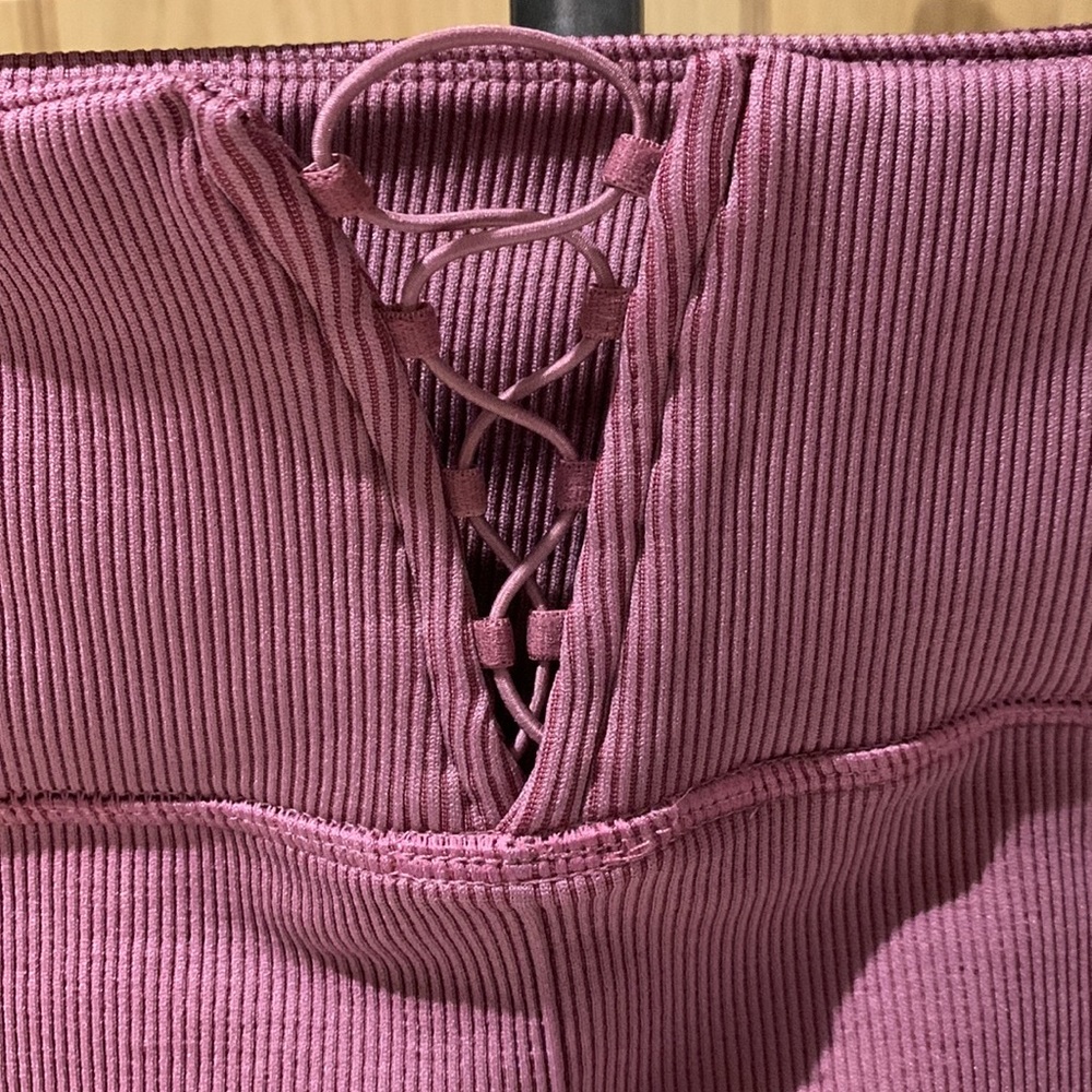 Fabletics High-Waisted Rib Legging - Picture 3 of 4